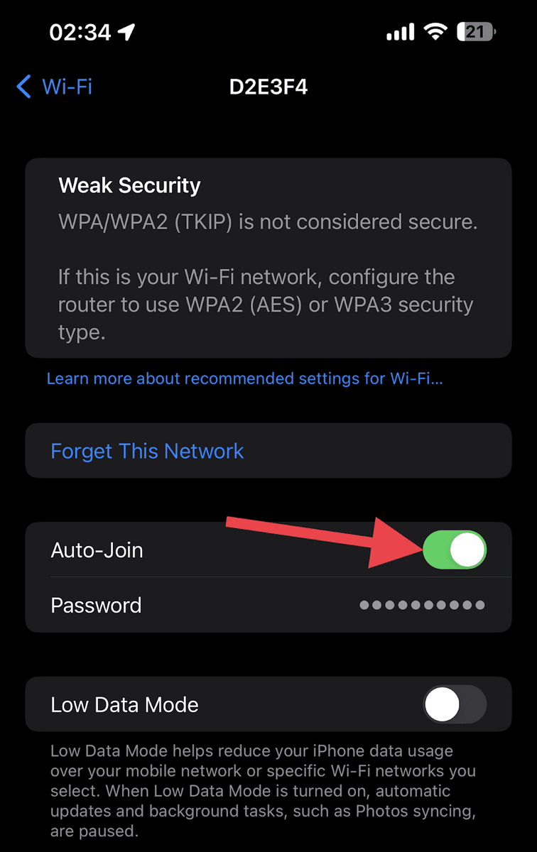 iPhone keeps disconnecting from Wifi—auto join toggle