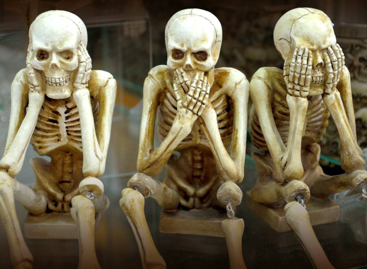 See hear speak no evil skeletons